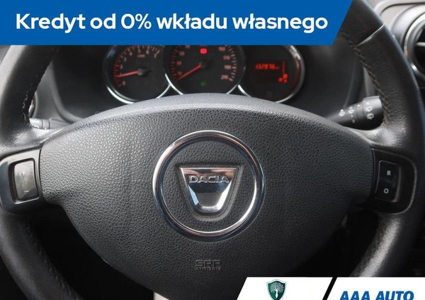 Dacia Logan cena 27500 przebieg: 132957, rok produkcji 2015 z Paczków małe 172